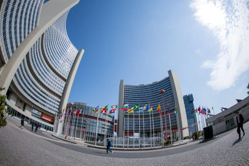 Internationale Organisationen - etwa die UNO-Einheiten in Wien - bedeuten für Österreich rund 20.000 Arbeitsplätze, errechnete das WIFO für das Außenministerium. Foto Vienna International Centre, VCI,, die UNO-City in Wien. Foto: UNIS Vienna