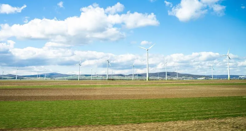 Klimaschutz mit Hausverstand - das prägt den Nationalen Energie- und Klimaplan. Der Einsatz von erneuerbaren Energien (zB Windenergie) soll ansteigen. Gute Nachricht: Die Emissionen an Treibhausgasen geht in Österreich zurück. Foto: BMLF / Paul Gruber