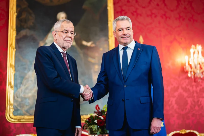 Karl Nehammer wurde vom Bundespräsident beauftragt eine neue Regierung zu bilden. Foto: BKA/Florian Schrötter