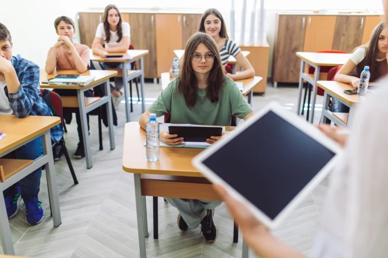 Mit überdurchschnittlich guten IT-Kenntnissen schneiden Österreichs Schüler beim der ICLS-Studie ab. Foto: istock/miljko