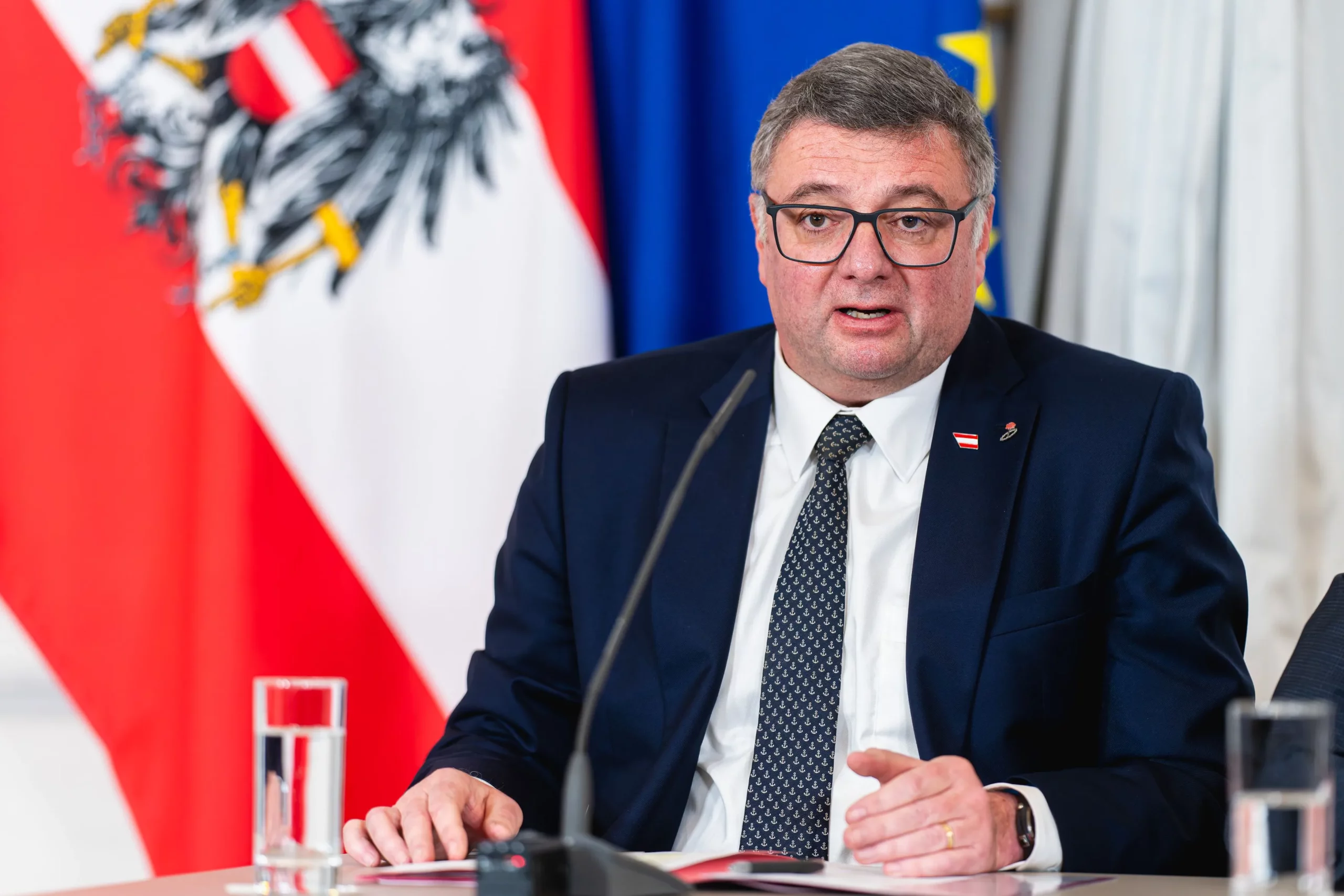 Jörg Leichtfried: Waffen erhalten nur vertrauenswürdige Personen. Foto: Florian Schrötter
