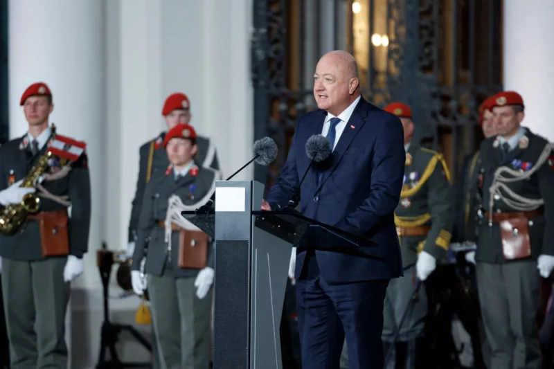 Bundeskanzler Christian Stocker erinnert beim Staatsakt zu 70. Jahre Staatsvertrag an die Bedeutung von Freiheit und Neutralität. Foto: BKA/Andy Wenzel