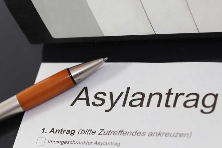 Das Innenministerium konnte am Samstag einen erneuten Rückgang der Asylzahlen vermelden. Foto: istock / U. J. Alexander