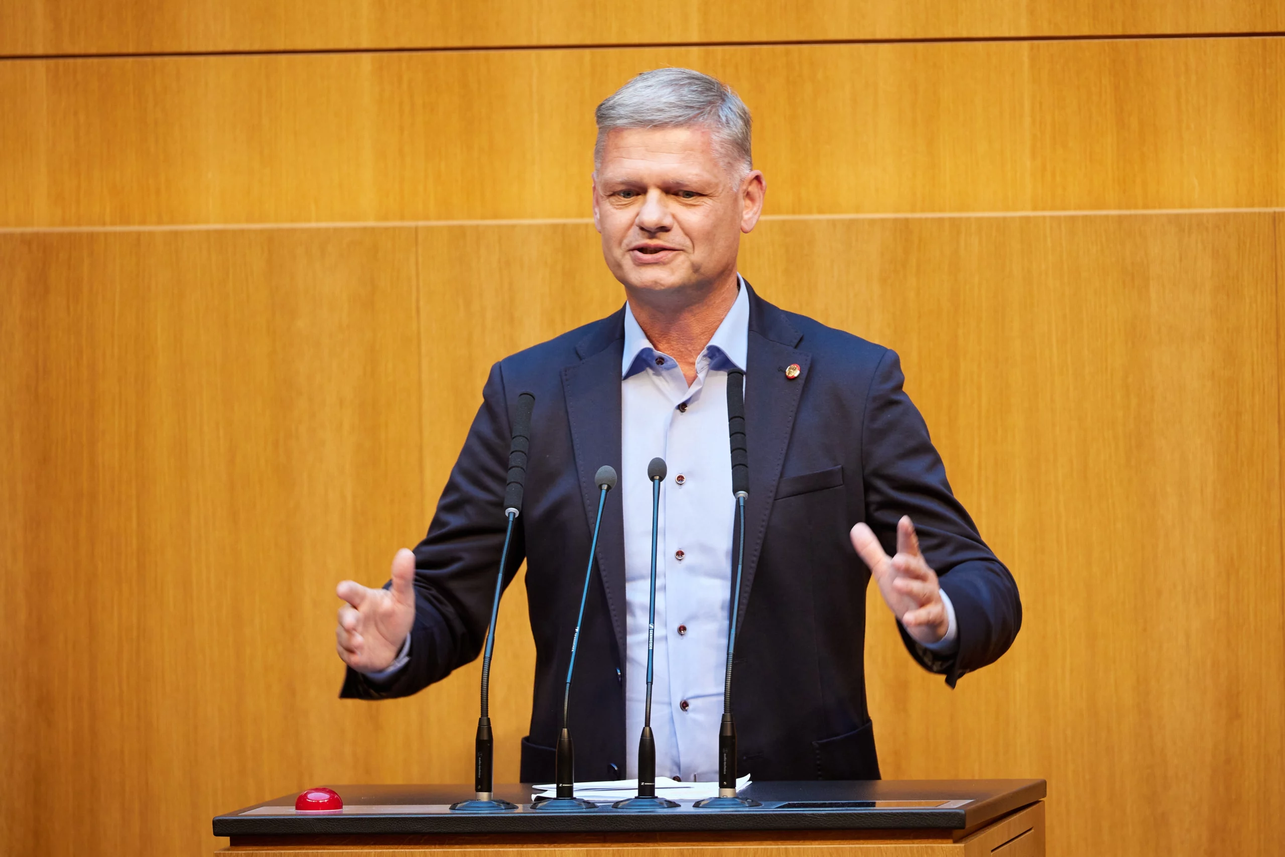 Unterschiedliche Themen erfordern getrennte Ausschüsse, sagt ÖVP-Fraktionsführer Andreas Hanger. Die ÖVP und die Koalition fordern rechtlich korrekte Einsetzung von U-Ausschüsse. Foto: Thomas Topf