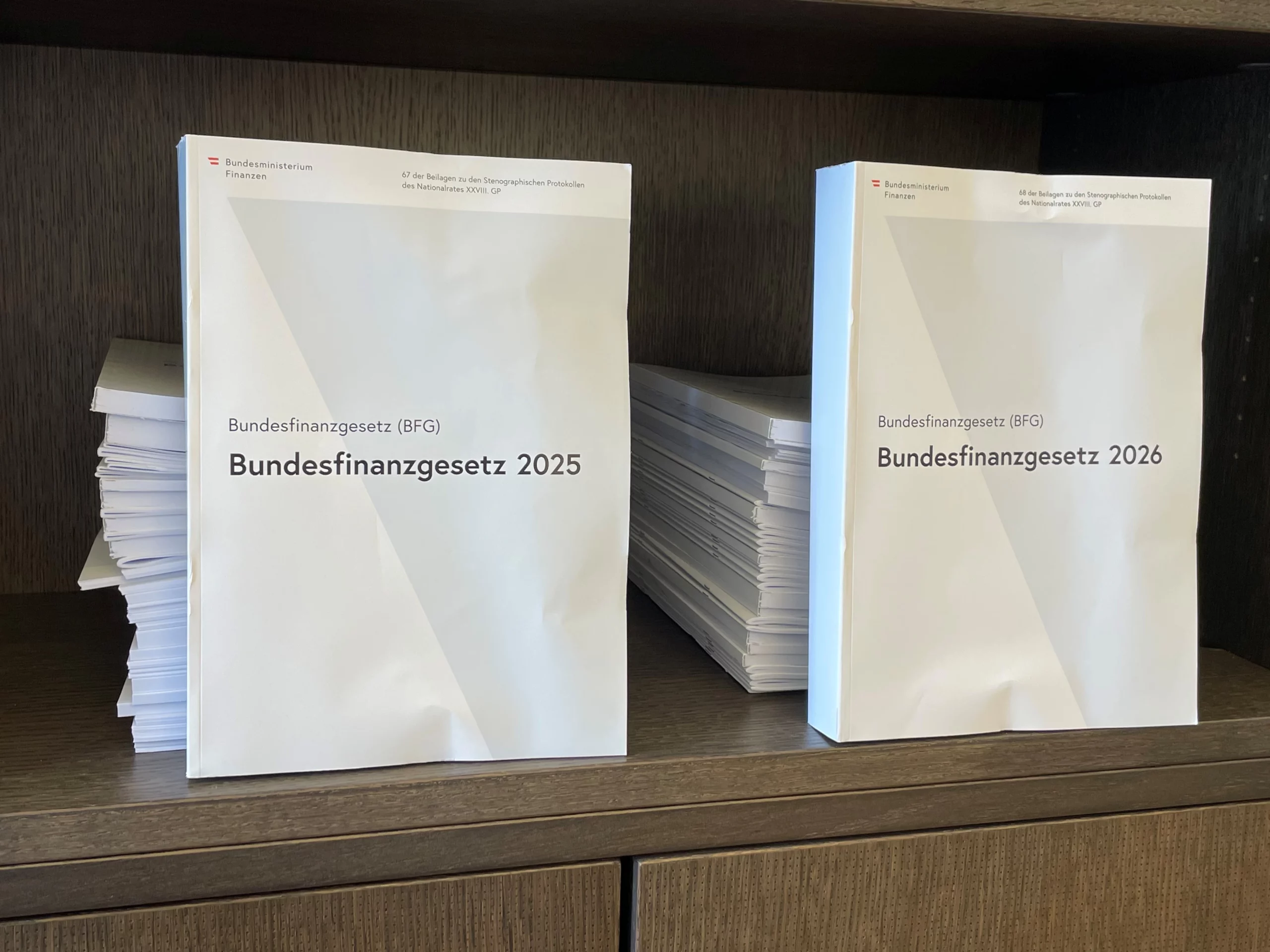 700 Seiten Übersicht und 34 Beilagen: Budgetentwurf an den Nationalrat für 2025 und 2026