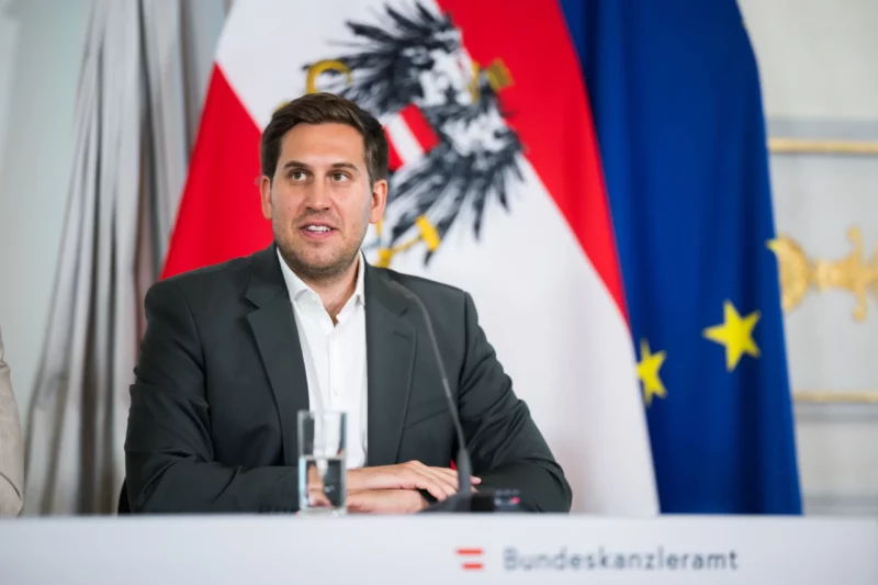 "Digitalisierung soll den Menschen dienen, Innovation ermöglichen und auf digitaler Souveränität basieren", so Digitalisierungsstaatssekretär Alexander Pröll bei der Präsentation des Digital Austria Act. Foto: BKA/Christopher Dunker