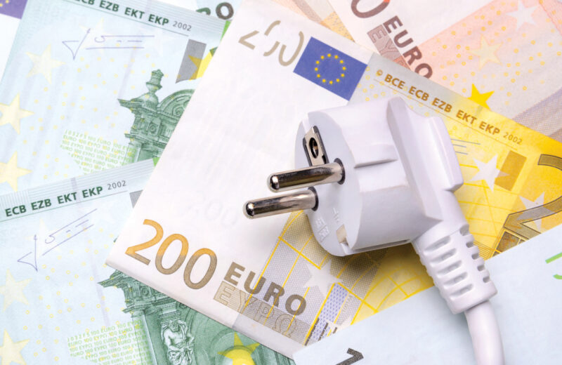 Mit der größten Strommarktreform seit 20 Jahren will die Bundesregierung die Strompreise senken. Foto: iStock