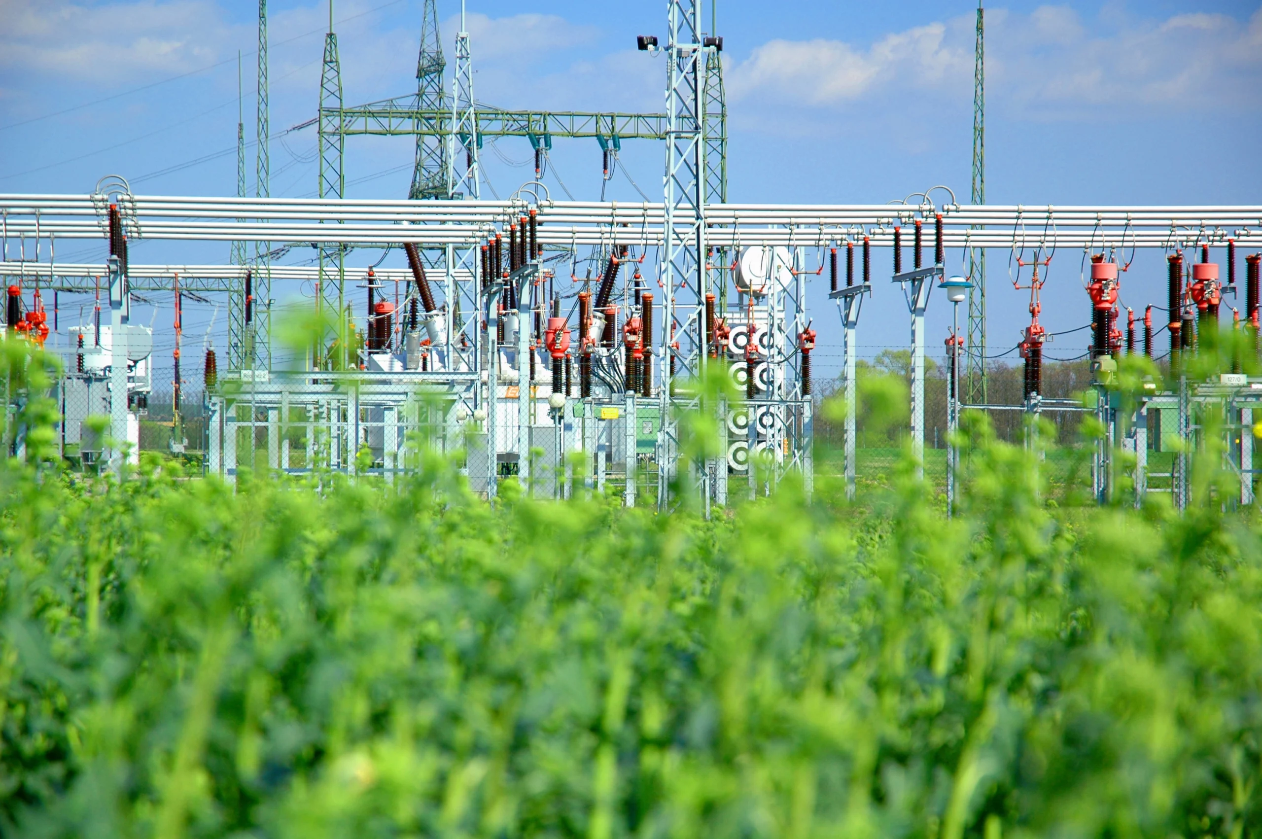 Das neue Stromgesetz werde die Versorgung günstiger und sicherer gestalten, sagt ÖVP-Energiesprecherin Tanja Graf (Bild: Umspannwerk Südburgenland; Foto: Verbund)