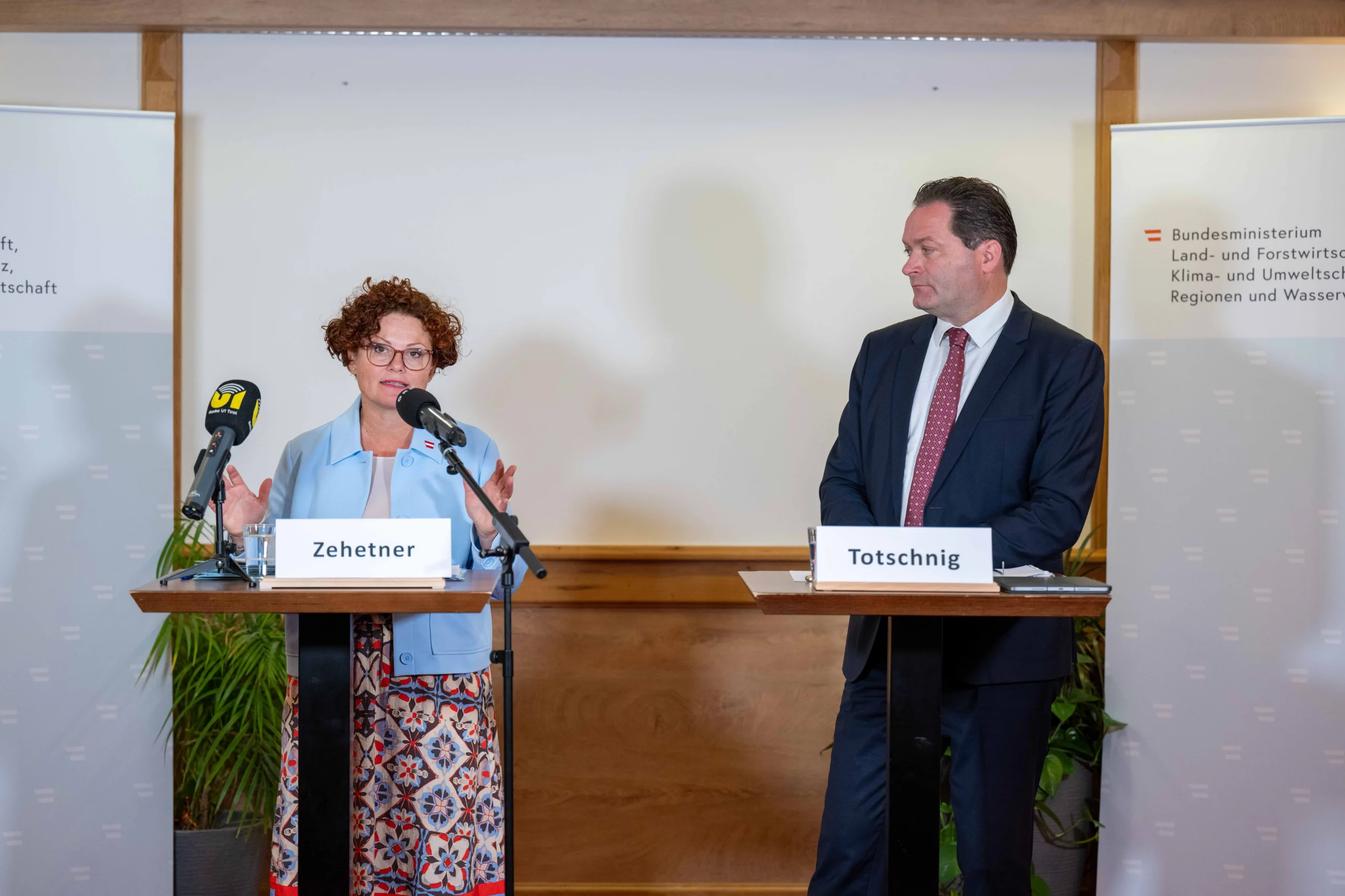 Elisabeth Zehentner und Norbert Totschnig präsentieren Analyse und Konsequenzen zur Energie- und Klimapolitik