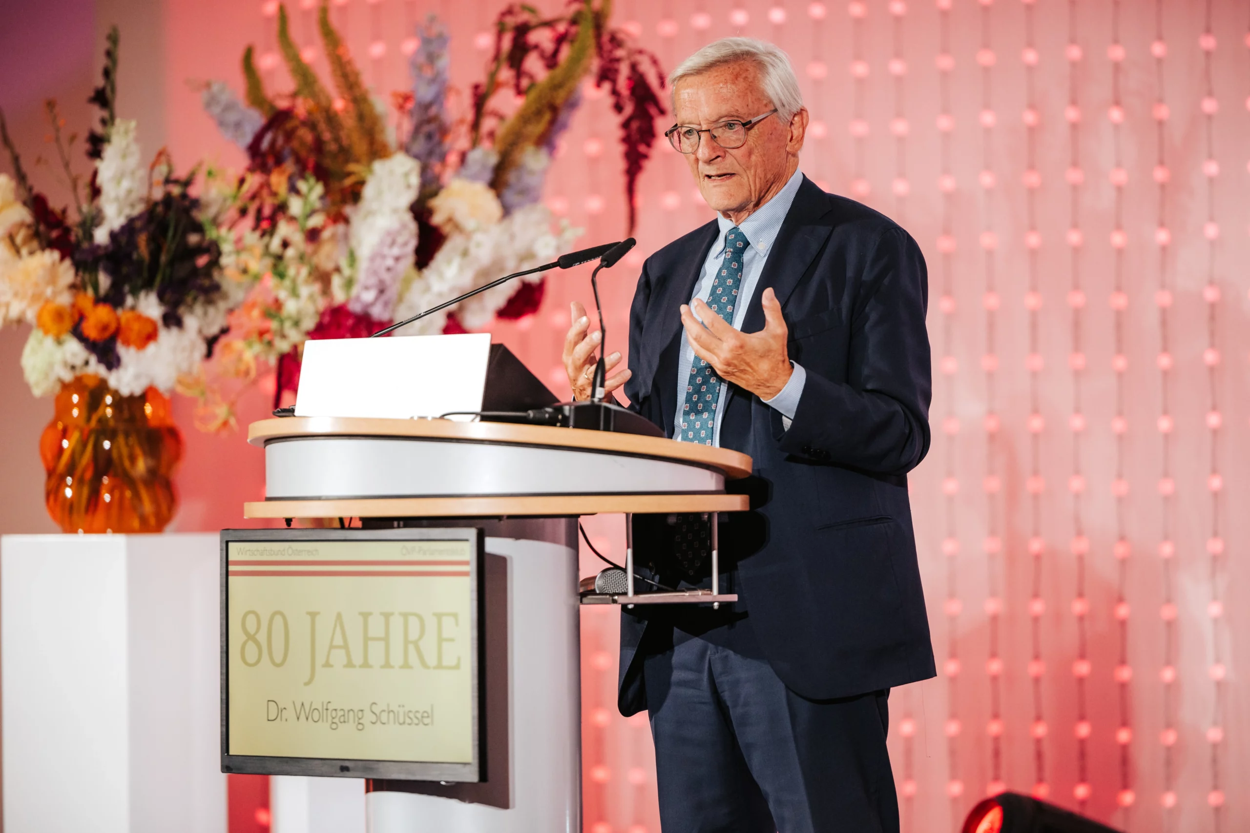 Wolfgang Schüssel, Wirtschaft- und Außenminister sowie Bundeskanzler von 2000 bis 2007, erhält eine hohe europäische Ehrung (Bild: Dankesrede anlässlich des 80. Geburtstages 2025), Foto: Philipp Lipiarski