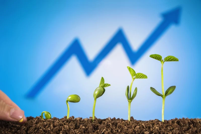 Österreichs Wirtschaft wächst wieder und nimmt langsam an Fahrt auf. 2026 wird laut Prognose ein Wachstum von 1,1 % erwartet. Foto: iStock/feellife