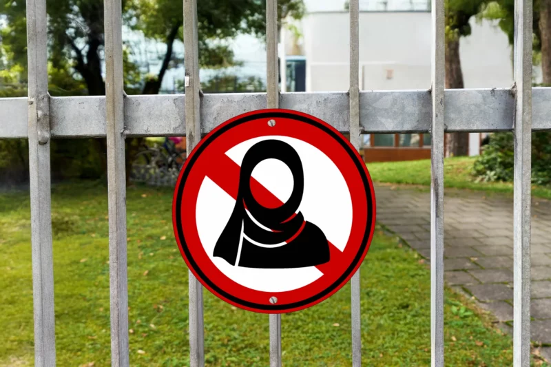 Das Kinderkopftuchverbot an Schulen soll mit Start des Sommersemesters 2026 in Kraft treten. Foto: Fotomontage: Imago/Bihlmayerfotografie