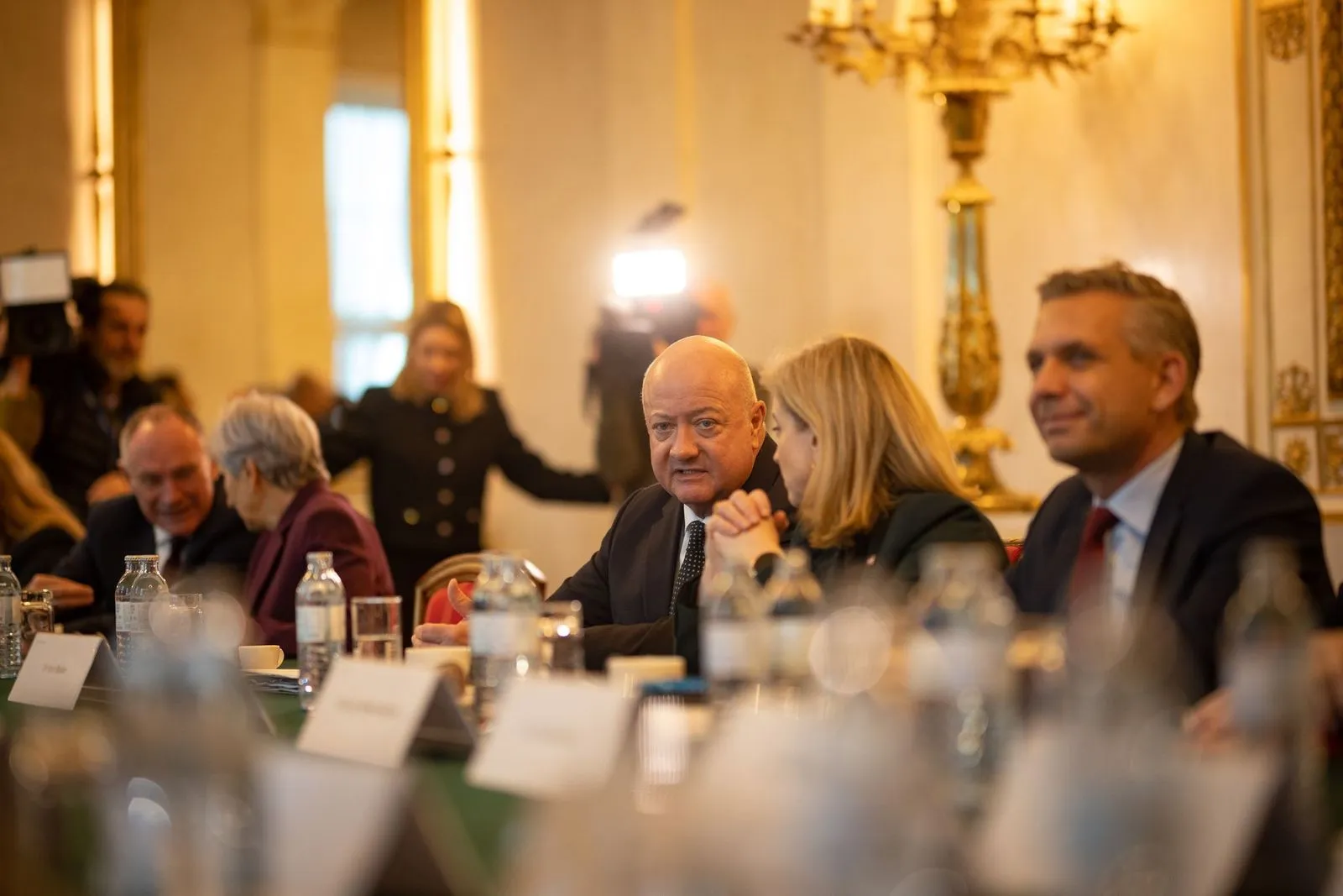 Bundeskanzler Christian Stocker leitete nach seiner Genesung wiederum den Ministerrat, erklärte dann gegenüber der Öffentlichkeit die nächsten Schritte in der Arbeit der Koalitionsregierung. Foto: Jakob Glaser