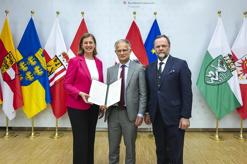Präsentierten Sparkurs für Förderungen: Barbara Eibinger-Miedl, Markus Marterbauer und Sepp Schellhorn (im Bild nach Gesprächen mit Ländervertretern im November).Foto: BKA / Brauneis