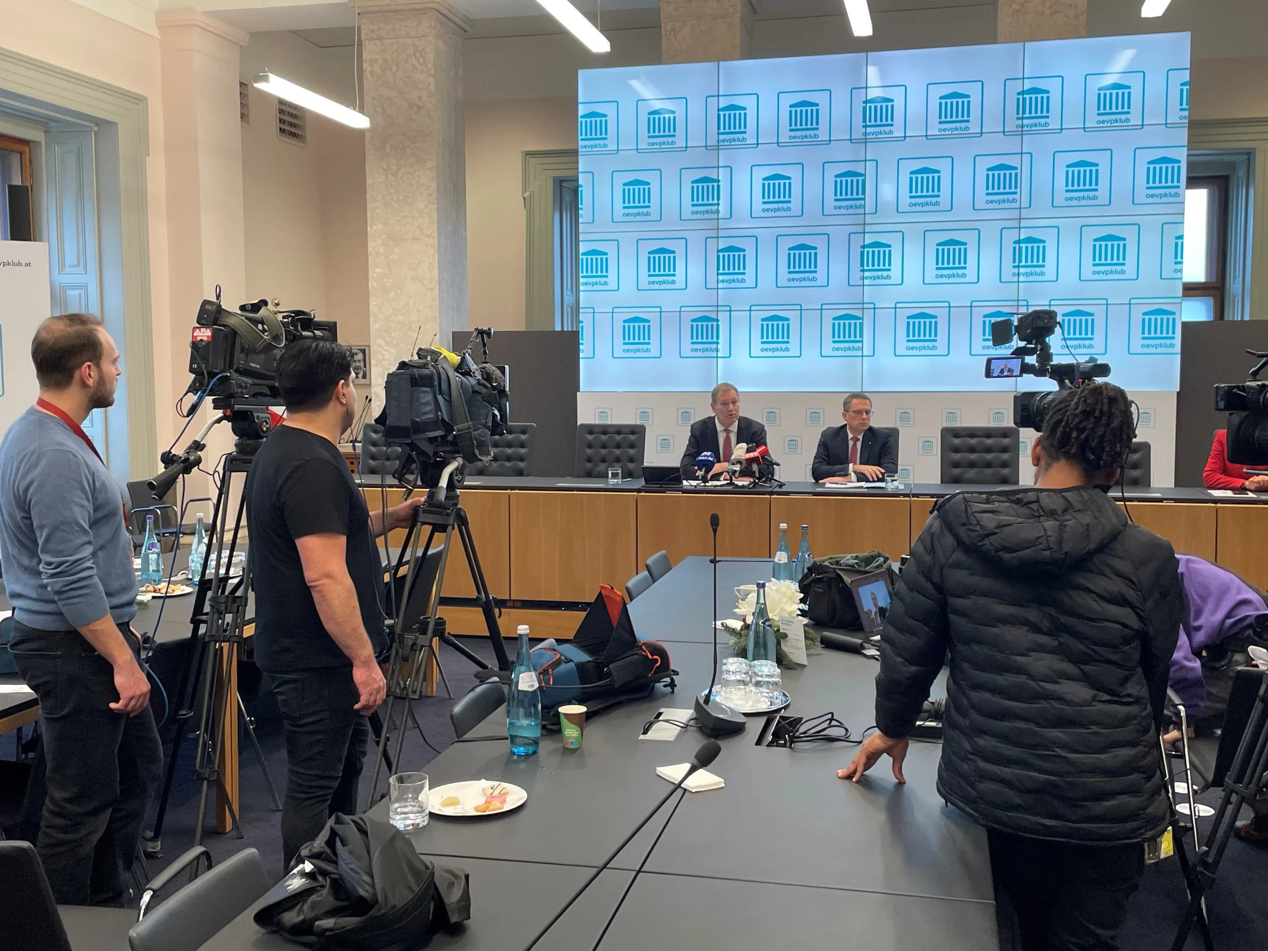 Anwalt Rohregger wird auf Freispruch plädieren (im Bild im Dezember 2025)