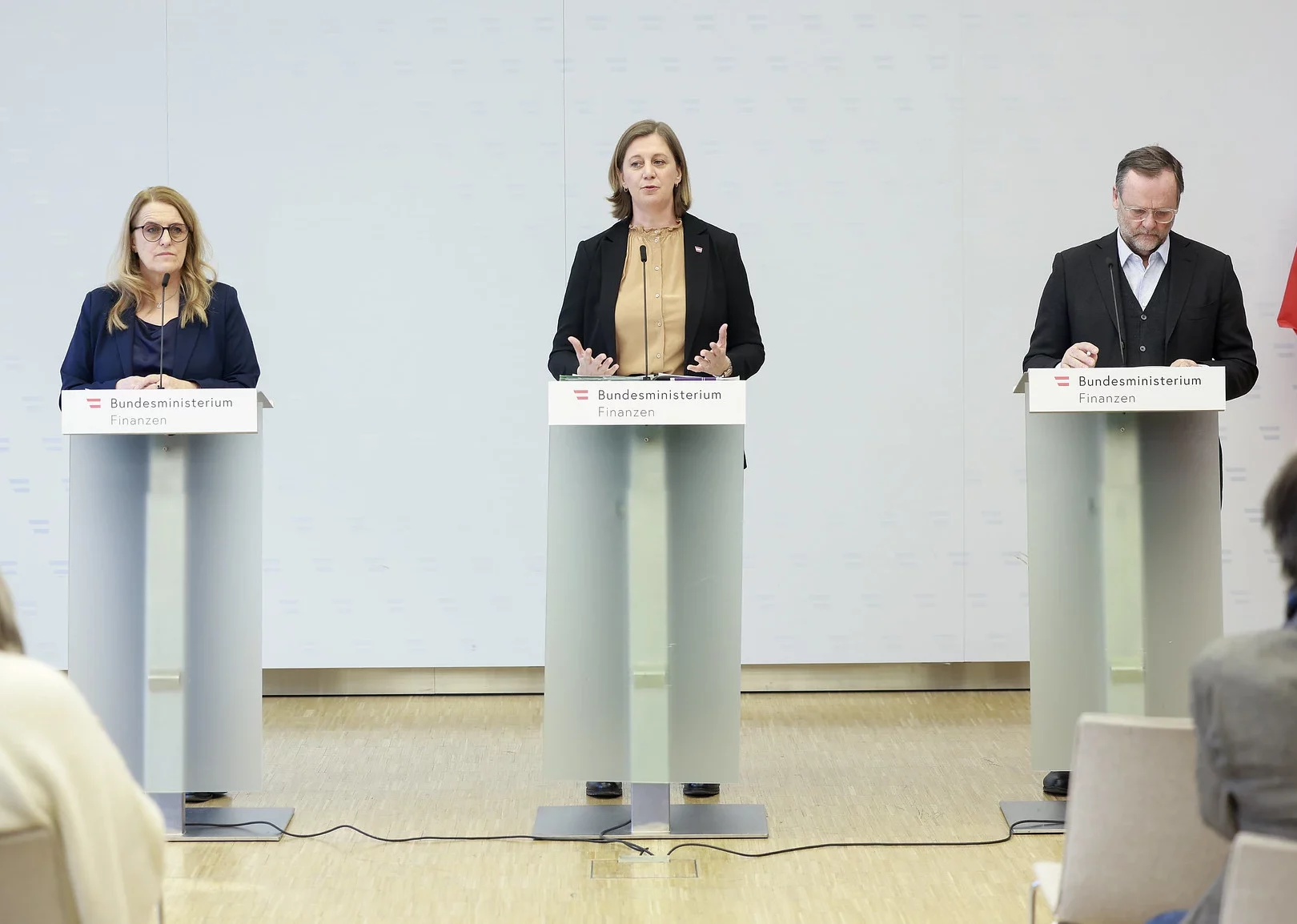 Die Regierung will weitere Maßnahmen gegen die Inflation und für den Aufschwung setzen. Foto: BKA/Aigner