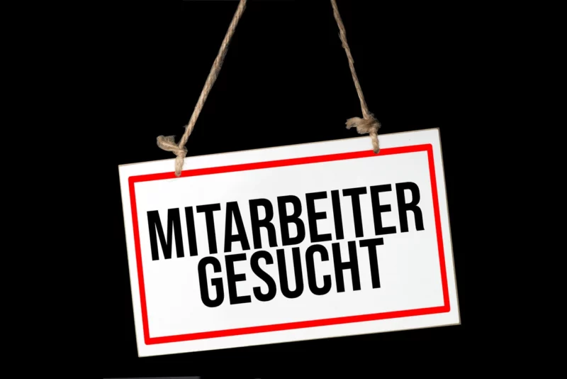 Die Suche nach Fachkräften ist in Österreich weiter ungebremst. Foto: istock/Stadtratte