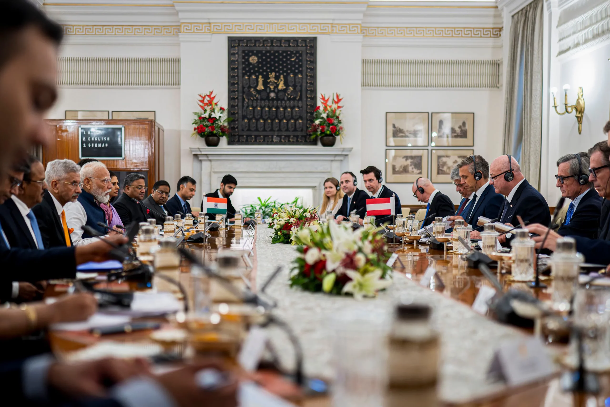 Regierungschefs und Delegationen für in Neu Delhi Gespräche zu Wirtschaft und Politik