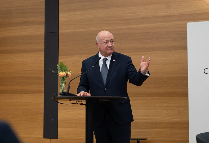 Bundeskanzler Christian Stocker: Eine Publikation als Institution