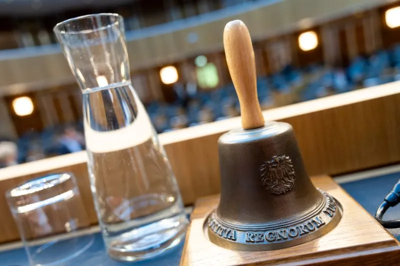 Fünf Tage lang dauert das diesjährige Juli-Plenum. Im Mittelpunkt steht der Beschluss des Doppelbudgets 2027/28. Foto: Parlament / Anna Rauchenberger