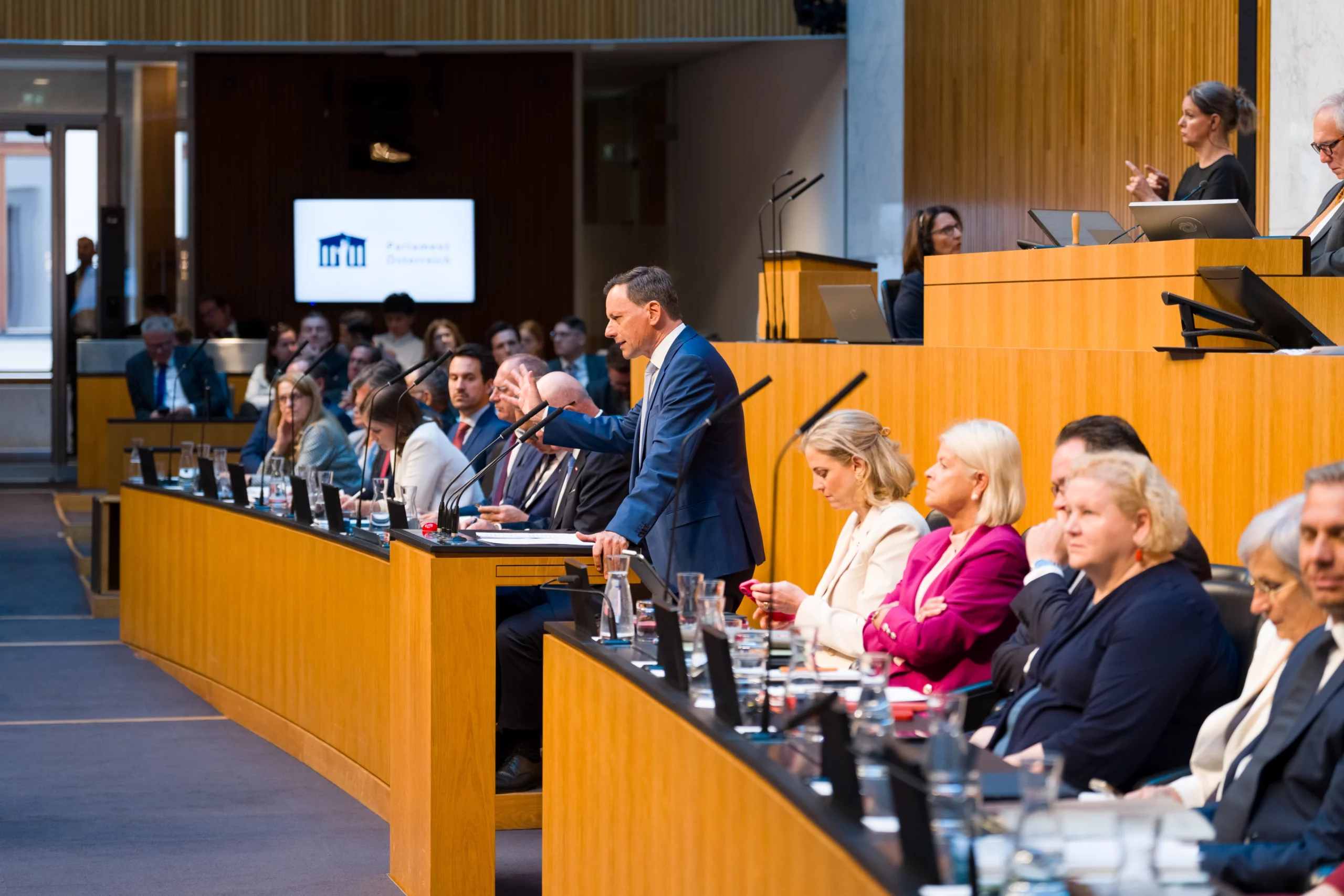 Rückgang bei Asyl verschafft finanzielle Möglichkeiten: Klubobmann Ernst Gödl. Foto: Sattler-Remling