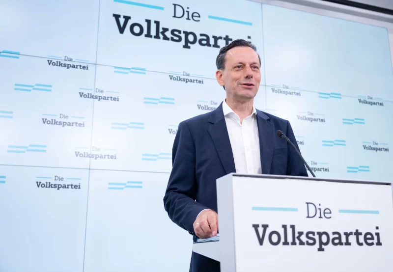 „Das Resultat unserer Asylpolitik“. ÖVP-Klubobmann Gödl zu den Kosteneinsparungen im Asylbereich. Foto: ÖVP/Louis Frycer