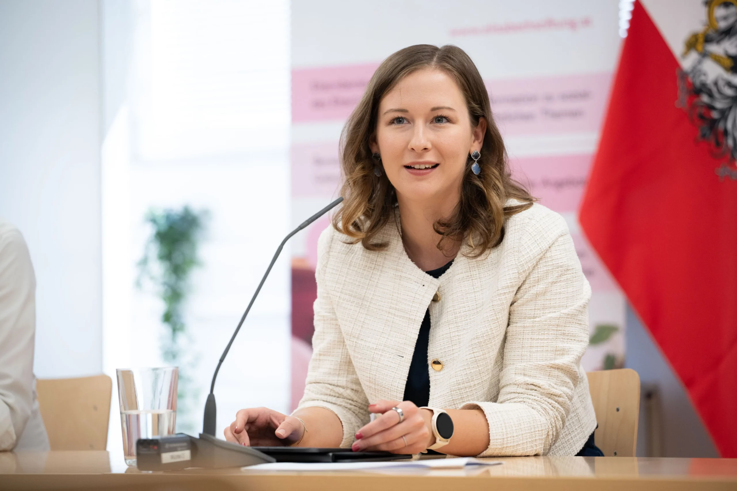 Koalition verhandelt über Zukunftsdepot für jedes Kind: Familienministerin Claudia Bauer. Foto: Bka/Gruber