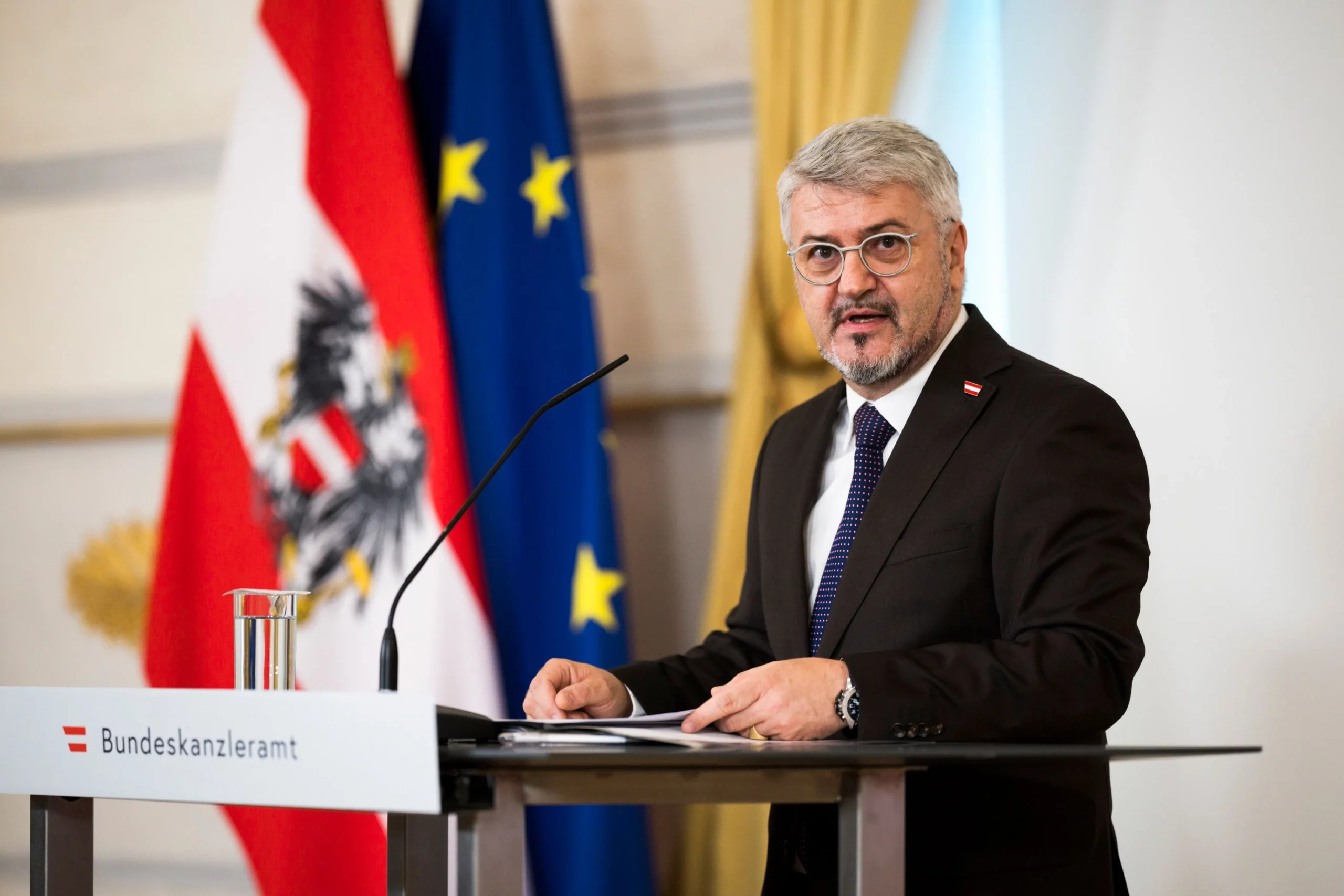 Krisenkoordinator Peter Oberhofer beruhigt: Die Lage in Österreich ist herausfordernd, insgesamt stabil und bewältigbar, erklärte er anlässlich von Beratungen zur Hitze. Foto: Christopher Dunker