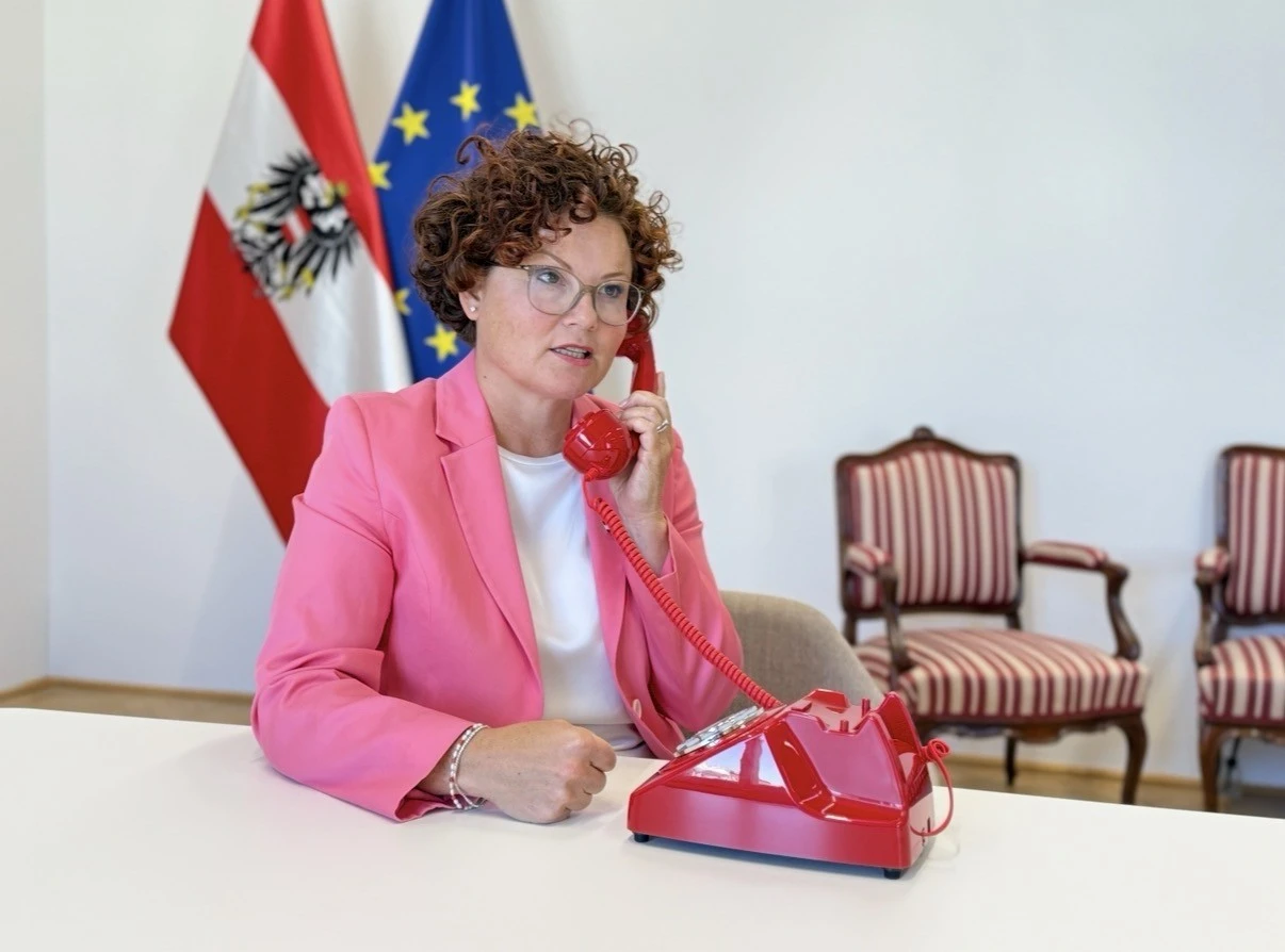 Elisabeth Zehetner: Hotline zur Beratung gegen Fake-Bewertungen geht in Betrieb. Foto: BMWET
