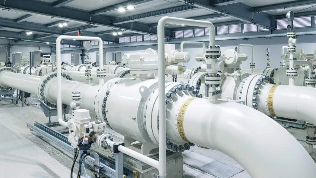 Gute Versorgung Österreichs mit Leitungen und Speichern, unter anderem durch Gas-Connect (Bild). Foto: infothek.bmimi.gv.at