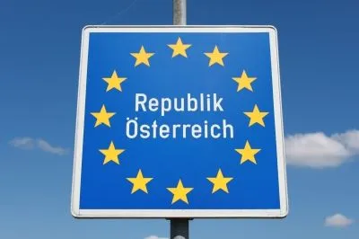 Die strenge Asylpolitik der Regierung unter Innenminister Gerhard Karner wirkt. Foto: pixelio/Oliver Weber