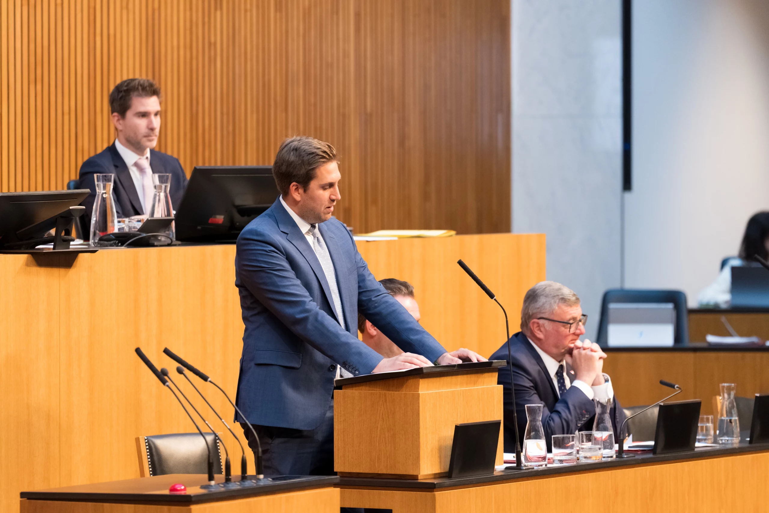 Regierung arbeitet am Klimagesetz, das auch den Standort schützt: Staatssekretär Alexander Pröll