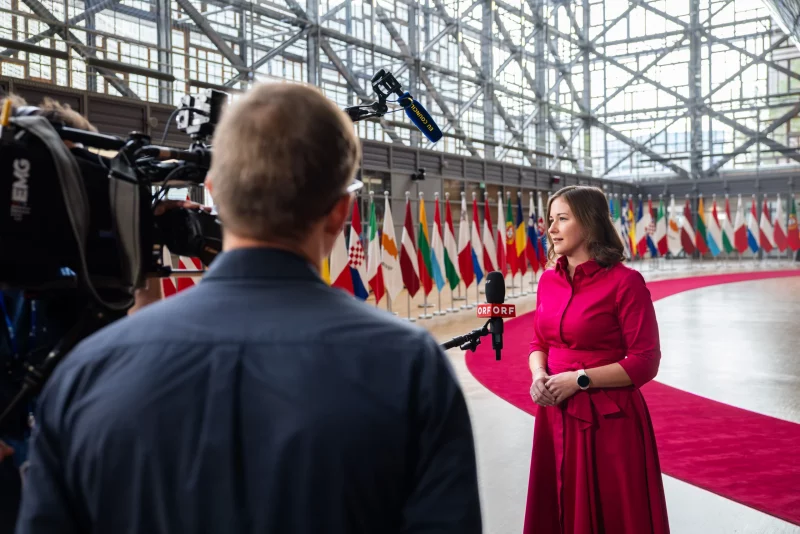 Setzt in Brüssel Initiativen gegen die EU-Bürokratie und bekommt Unterstützung aus Österreich und anderen Mitgliedsstaaten. Europaministerin Claudia Bauer. Foto: BKA/Valentin Brauneis