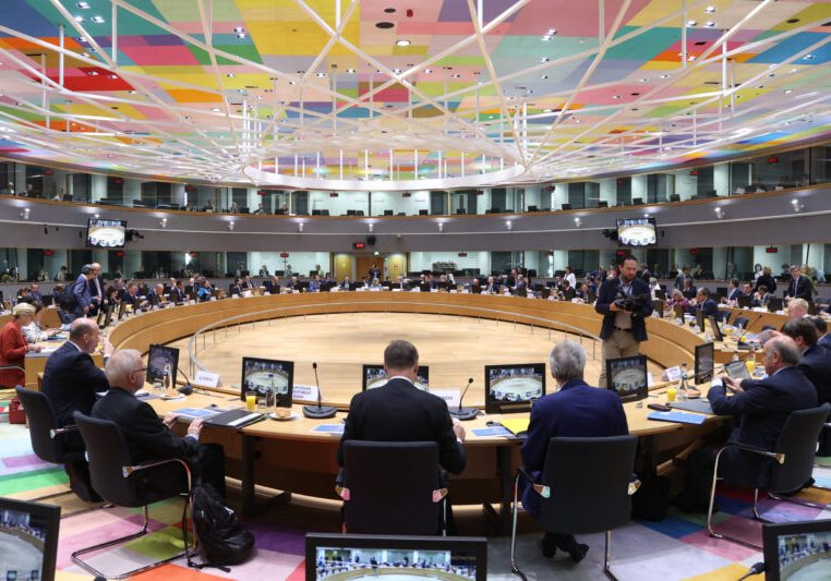 Österreich erhält 210 Mio. Euro aus EU-Mitteln für die Energiewende. Die Mittel sind Teil des EU-Programms zur Belebung und Ökologisierung der Wirtschaft, wie es von den Finanz- und Wirtschaftsministern beschlossen wurde. Am Freitag erhöhten sie beim Ecofin-Rat (Bild) die Mittel für die Ukraine. Foto: EU