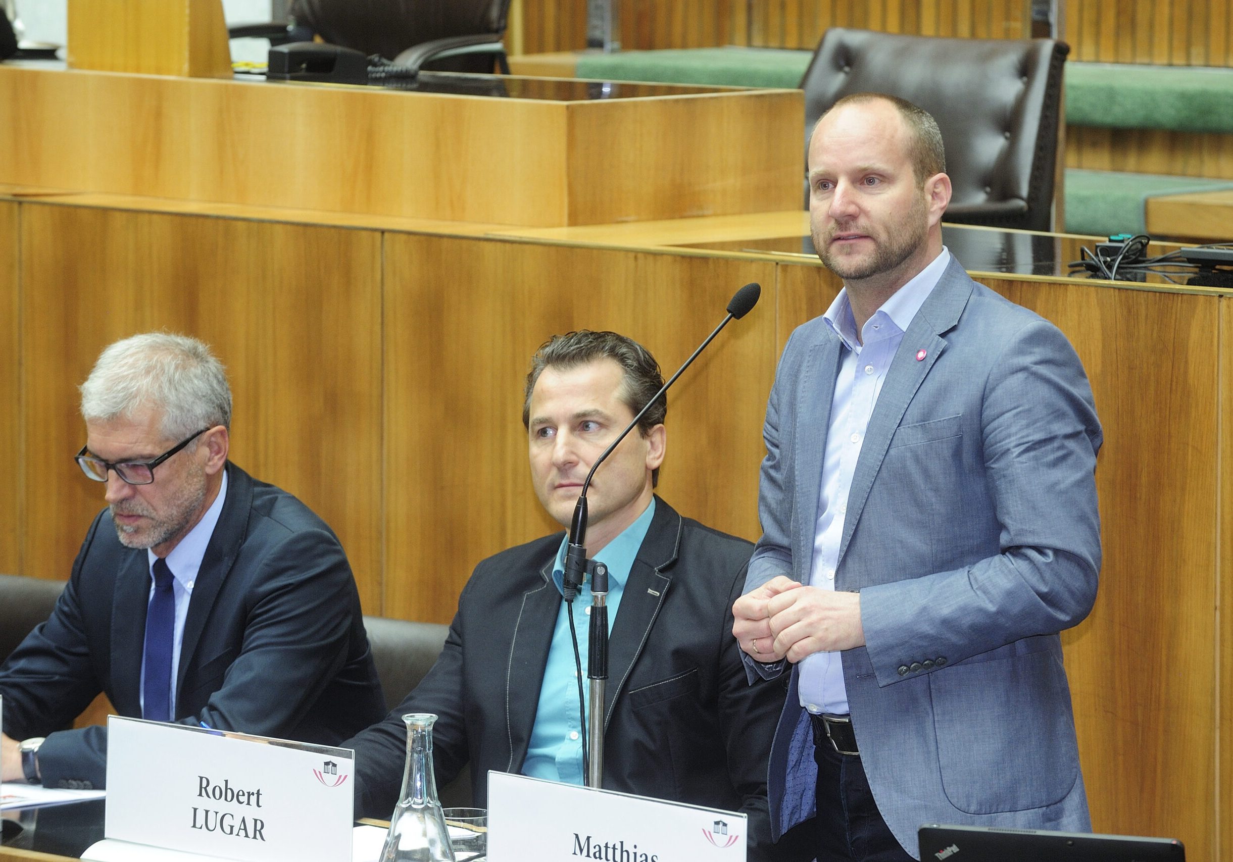 Matthias Strolz sprach als Neos-Abgeordneter 2015 vor dem Schülerparlament. Foto: Johannes Zinner