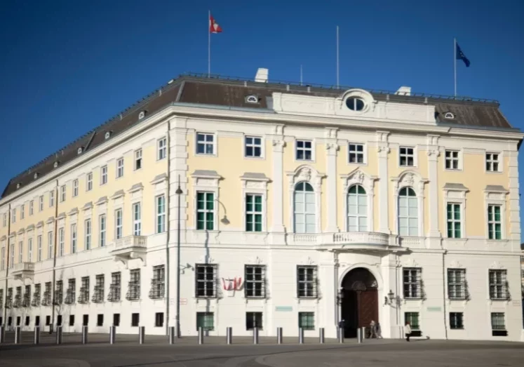 Laut Budgetplänen sollen bis 2031 rund 2.000 Planstellen in der öffentlichen Verwaltung eingespart werden. Foto: BKA/Andy Wenzel