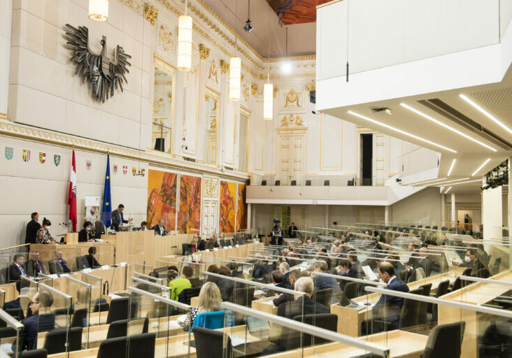 Bereits vergangenes Jahr beschäftigte sich der Bundesrat in einer Enquete mit den Folgen von Corona und die Wertschätzung für den ländlichen Raum. Foto: Parlamentsdirektion / Thomas Jantzen