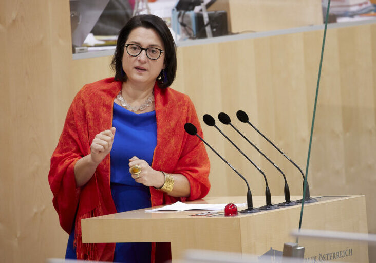 Gudrun Kugler, Menschenrechtssprecherin der ÖVP-Parlamentsfraktion, ist international engagiert: Sie wurde als Berichterstatterin für Wirtschaft, Wissenschaft, Technologie und Umwelt des OSZE-Ausschusses bestätigt. Foto: Thomas Topf