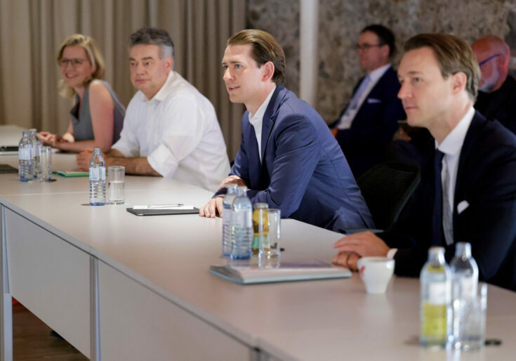 Bundeskanzler Sebastian Kurz, Vizekanzler Werner Kogler: beim Sommerministerrat. Foto: BKA/ Andy Wenzel