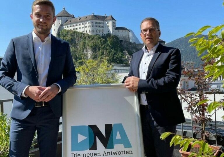 Dominik Mainusch, Obmann-Stv., und August Wöginger, Obmann des ÖAAB in Kufstein: ÖAAB arbeitet am Programm-Tag 2. Oktober; Foto: ÖAAB