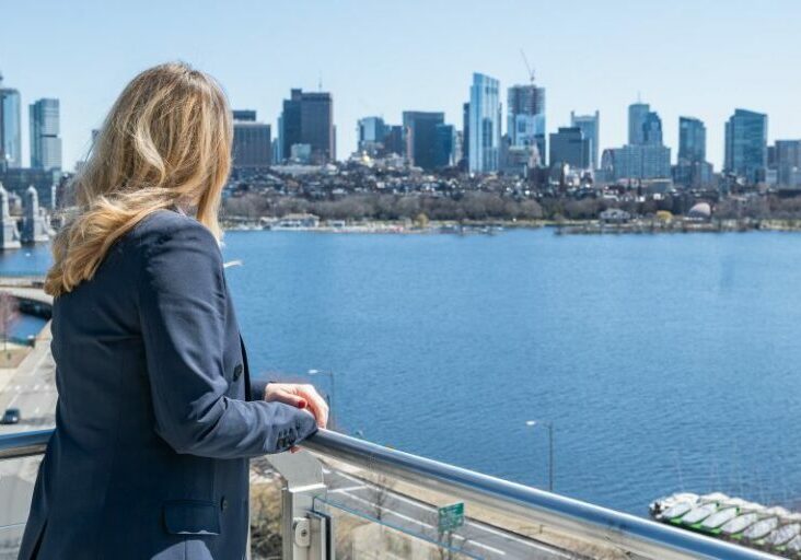 Wirtschaftsministerin Margarete Schramböck reiste in die USA um die Wirtschaftsbeziehungen zu stärken und Hürden im internationalen Handel abzubauen. Foto: Holey