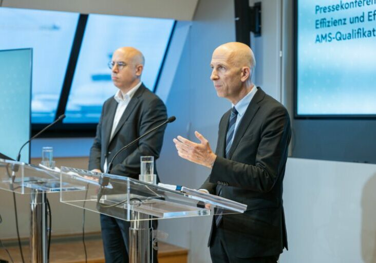 Laut WIFO-Studie greifen die Maßnahmen des AMS. Das Schlüsselwort heißt Qualifikation. Für Arbeitsminister Kocher profitieren besonders benachteiligte Zielgruppen von den Fördermaßnahmen am Arbeitsmarkt. Foto: Enzo Holey
