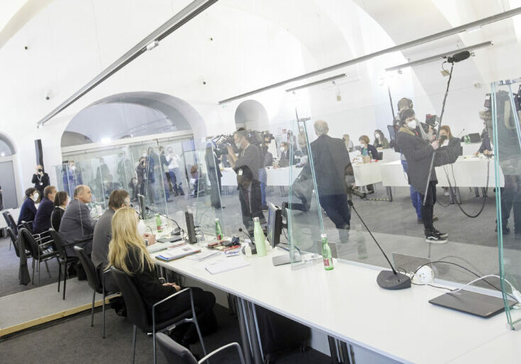 Neue Erkenntnisse brachte die Befragung des Managers Sigi Wolf vor dem U-Ausschuss. Foto: Parlament/Thomas Topf