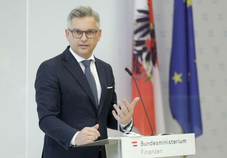 Eine historische Reform: Österreich beendet mit 1. Jänner 2023 die kalte Progression, die Steuertarife steigen mit der Inflation an, sagt Finanzminister Magnus Brunner. Foto: BMF