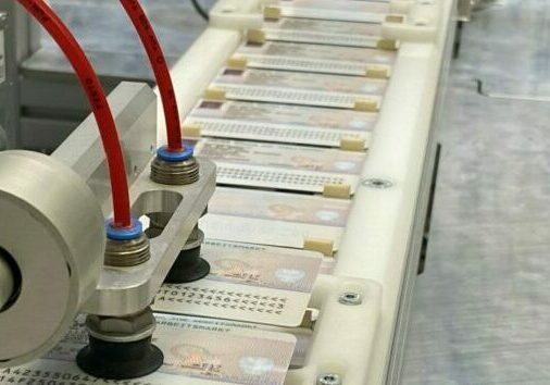 Neu für Ukraine-Vertriebene: Ausweise für den Arbeitsmarkt. Foto: Staatsdruckerei