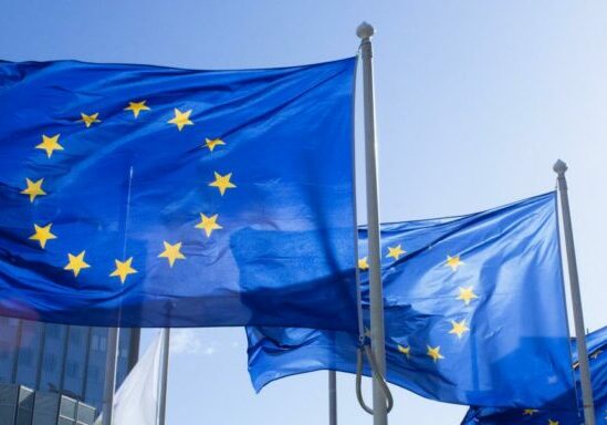 Die zwölf Sterne in der Fahne der EU stehen für Vollständigkeit und Einheit. Foto: EK/Alexandre Lallemand