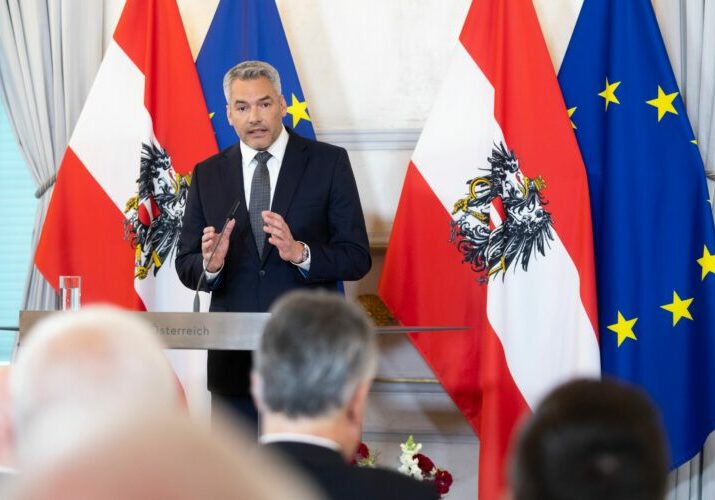 Am 8. Mai 2022 fand im Bundeskanzleramt eine Gedenkfeier zum Gedenken an die Befreiung vom Nationalsozialismus statt. Im Bild Bundeskanzler Karl Nehammer. Foto: Bka/Christopher Dunker