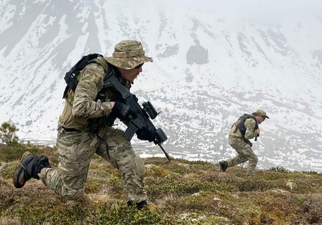Soldaten aus vier Nationen trainieren derzeit in Tirol unter Führung des Bundesheeres den Kampf im Gebirge. Foto: Bundesheer/Ingo Stefan