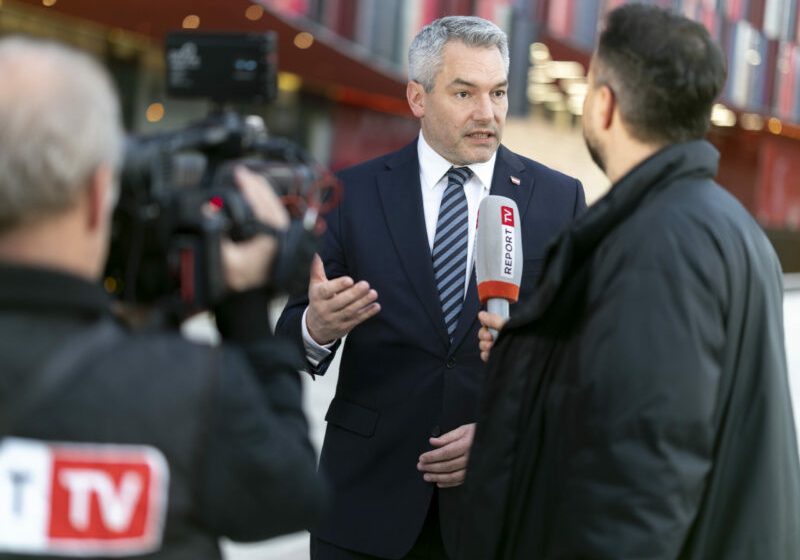 Bundeskanzler Karl Nehammer beim EU-Gipfel in Albanien: Maßnahmen für den Westbalkan, keine Zustimmung zu Schengen-Beitritt für Rumänien und Bulgarien. Foto: BKA/Wenzl