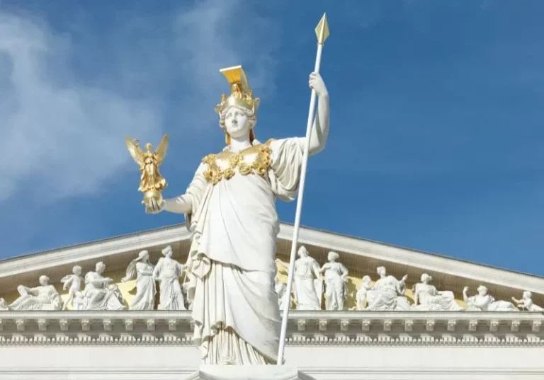 Die Sicherheit ist eines der wesentlichen Themen für die Wahlen zum Nationalrat am 29. September 2024. Für die ÖVP präsentierten Bundeskanzler Karl Nehammer, Verteidigungsministerin Klaudia Tanner und Innenminister Gerhard Karner die Leitlinien, Eckpunkte und Koalitionsbedingungen. Foto: Paul Ott